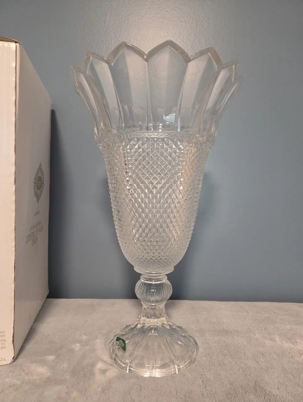 Godinger Shannon 24% Lead Crystal Tiara 16” Pedestal Vase Style 53782 w/ Box